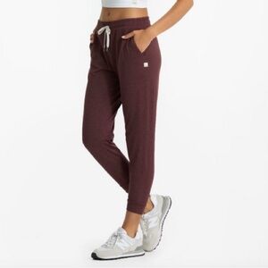 Vuori Performance Jogger burgundy small